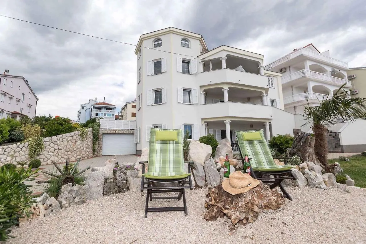 Apartment In Crikvenica 5515