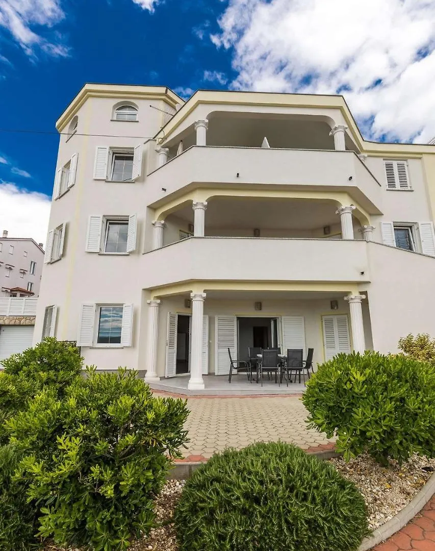 Apartment In Crikvenica 5515